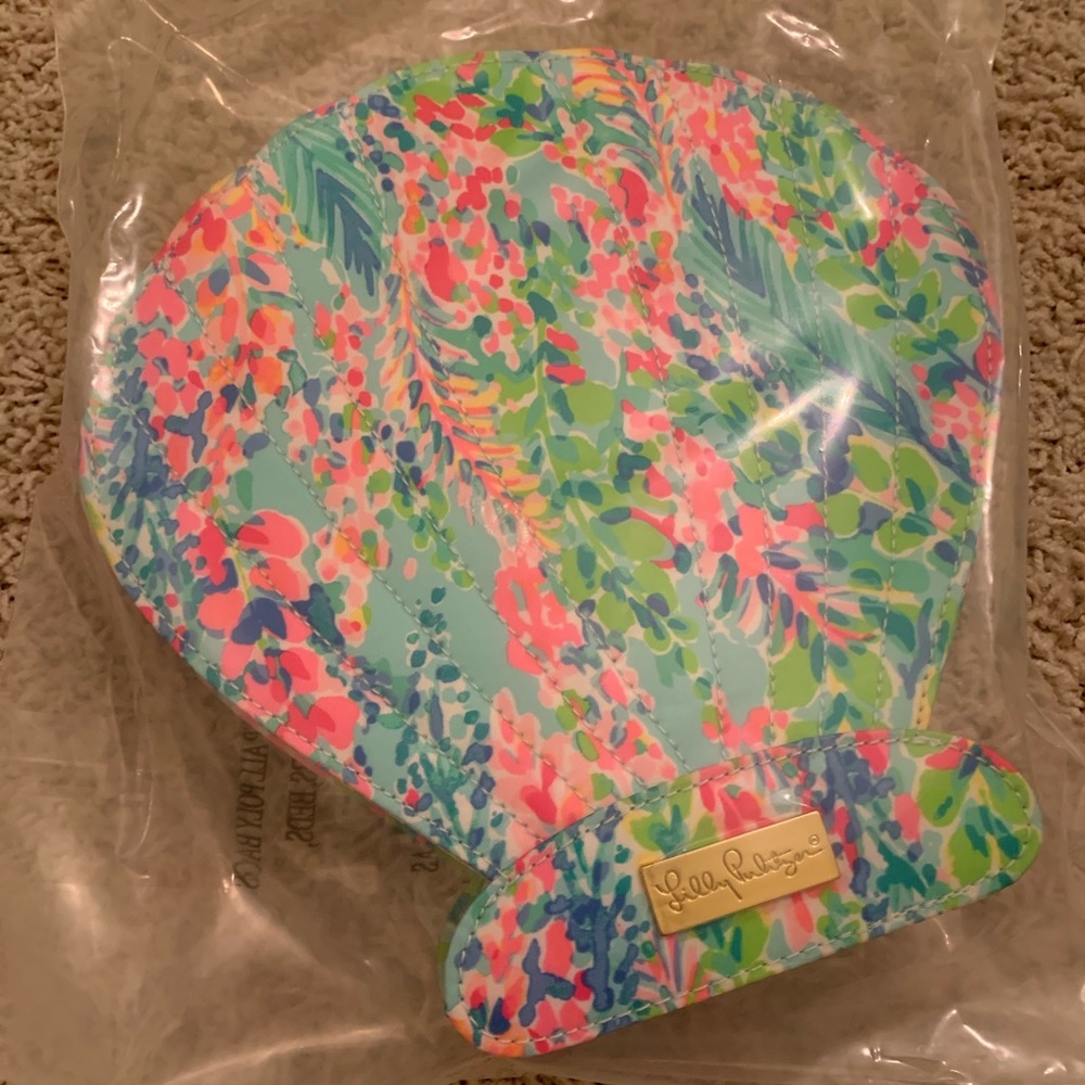 Lilly Pulitzer Catch the Wave Makeup Brushes